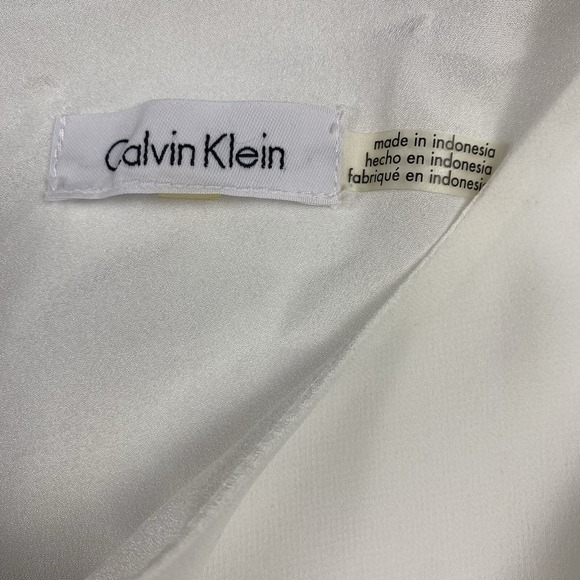 Calvin Klein White Bell Ruffle Sleeve Chiffon Shirt Womens Size Medium/Large - Picture 4 of 7